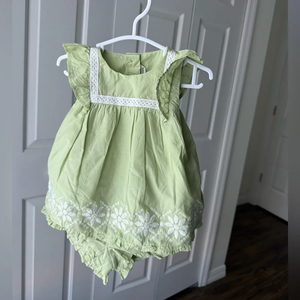 Janie and Jack Green Floral two piece set